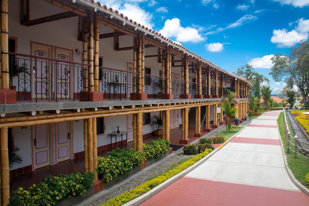 Hotel Campestre Las Camelias Pueblo Tapao Exteriér fotografie